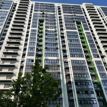 Продается 1-комнатная квартира, 42,9 м²