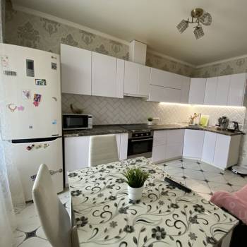 Продается 2-х комнатная квартира, 79 м²