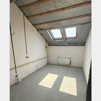 Продается 1-комнатная квартира, 49,6 м²