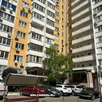 Сдается 1-комнатная квартира, 40 м²