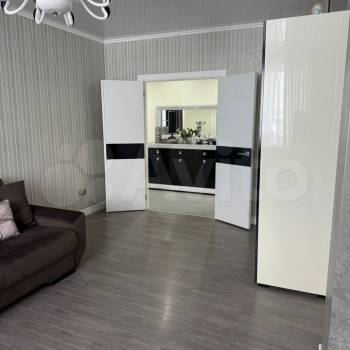 Продается 2-х комнатная квартира, 72 м²