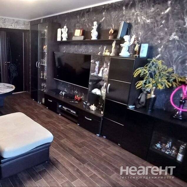 Продаю 4-х комнатную квартиру, ул. Игнатова, хозяин