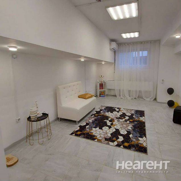 Продам нежилое помещение, ЖК Восточно-Кругликовский (ул. Героя Аверкиева)