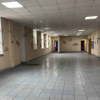 Сдается Торговое помещение, 284 м²