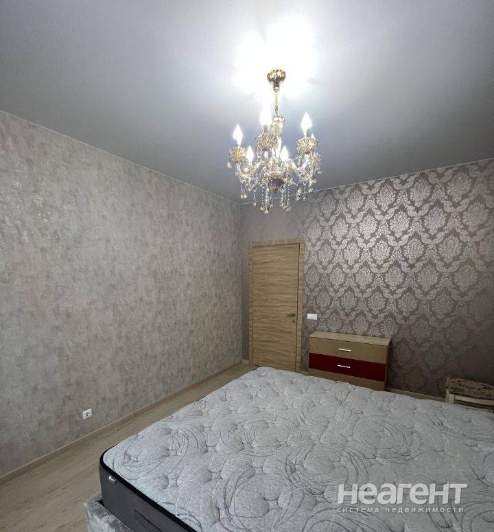 Продаю 2-х к квартиру (ул. Кубанская Набережная)