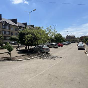 Продается 1-комнатная квартира, 42 м²