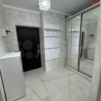 Продается 1-комнатная квартира, 40 м²