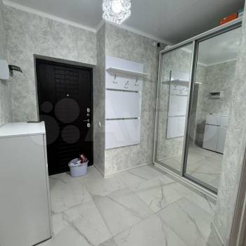 Продается 1-комнатная квартира, 40 м²