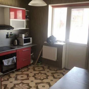 Продается Многокомнатная квартира, 83,6 м²