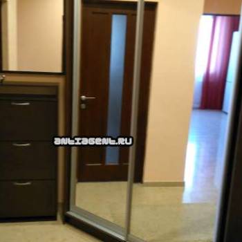 Сдается 1-комнатная квартира, 60 м²