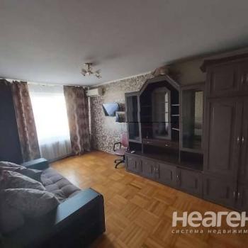 Сдается 1-комнатная квартира, 38 м²