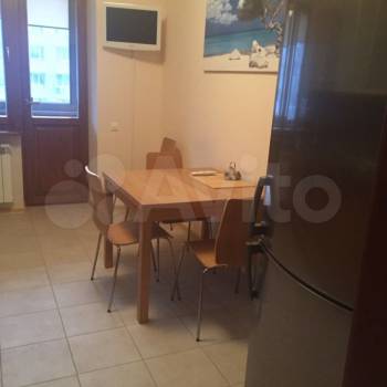 Сдается 2-х комнатная квартира, 72 м²
