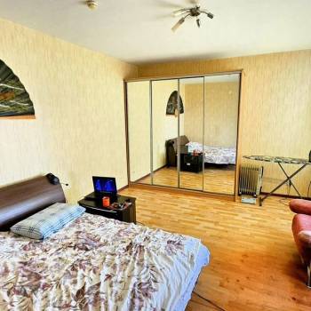 Продается 2-х комнатная квартира, 75,5 м²