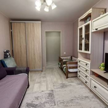 Продается 1-комнатная квартира, 37,5 м²