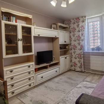 Продается 1-комнатная квартира, 37,5 м²