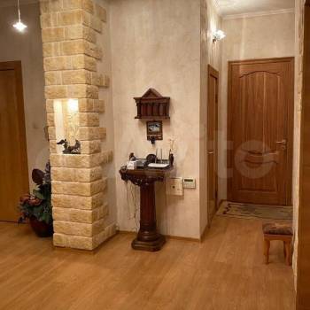 Продается Многокомнатная квартира, 144,4 м²