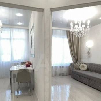 Продается 1-комнатная квартира, 35 м²