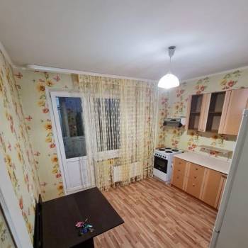 Продается 1-комнатная квартира, 38 м²
