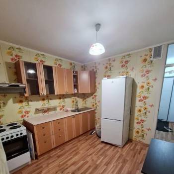 Продается 1-комнатная квартира, 38 м²