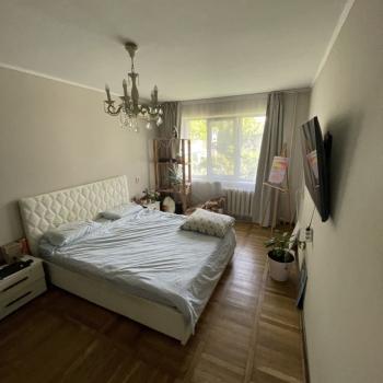 Продается 1-комнатная квартира, 32 м²