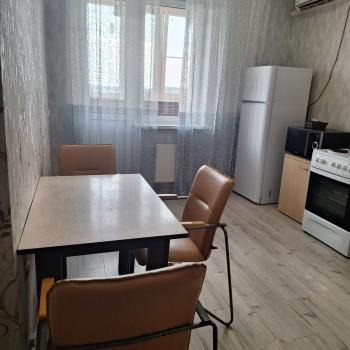 Сдается 1-комнатная квартира, 42 м²