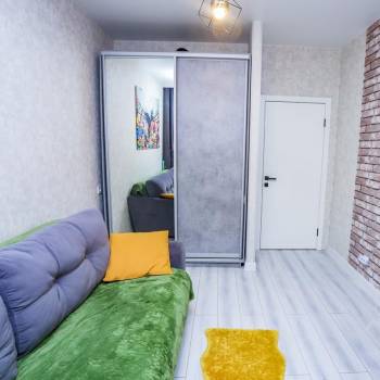 Продается 1-комнатная квартира, 43 м²