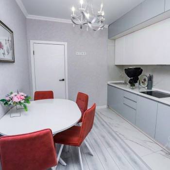 Продается 1-комнатная квартира, 43 м²