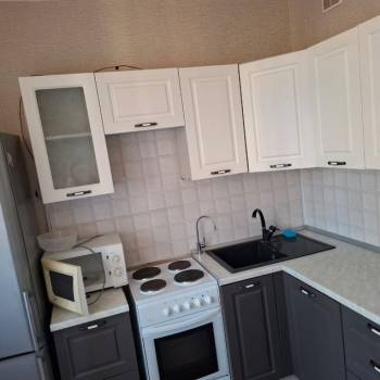 Продается 1-комнатная квартира, 32 м²