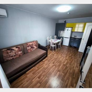 Продается 1-комнатная квартира, 38 м²
