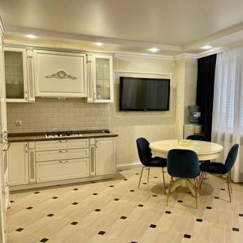 Продается 1-комнатная квартира, 69 м²