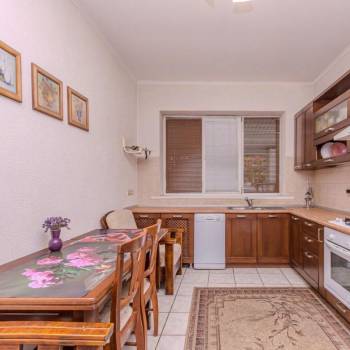 Продается Дом, 179,8 м²