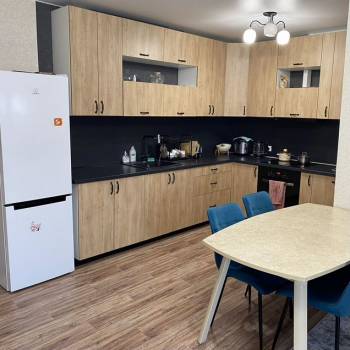 Продается 2-х комнатная квартира, 80 м²