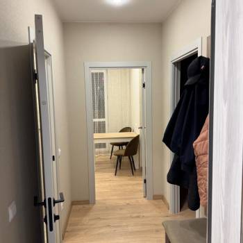 Продается 1-комнатная квартира, 36 м²