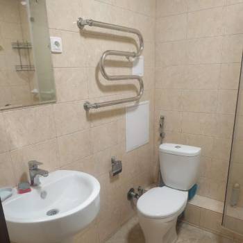 Продается 1-комнатная квартира, 38 м²