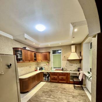 Продается Дом, 250 м²