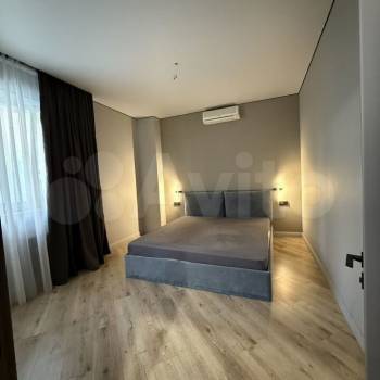 Продается 1-комнатная квартира, 55 м²