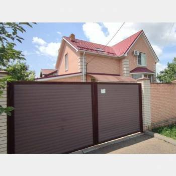 Продается Дом, 180 м²