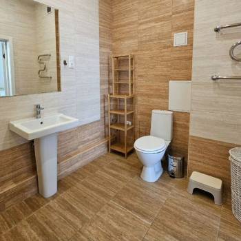 Продается Многокомнатная квартира, 143 м²