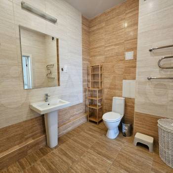 Продается Многокомнатная квартира, 143 м²