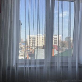 Продается 1-комнатная квартира, 37 м²