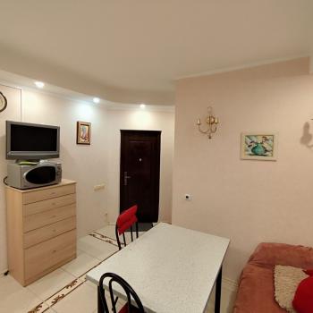 Продается 1-комнатная квартира, 38 м²