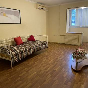 Сдается 1-комнатная квартира, 35 м²