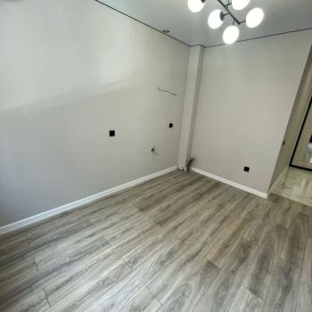 Продается 1-комнатная квартира, 32 м²