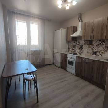 Сдается 1-комнатная квартира, 39 м²