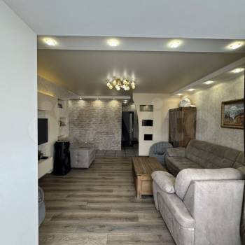 Продается 2-х комнатная квартира, 65 м²