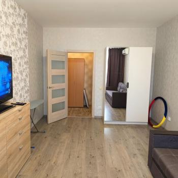 Сдается 1-комнатная квартира, 43 м²
