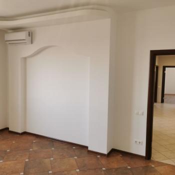 Продается 3-х комнатная квартира, 125 м²