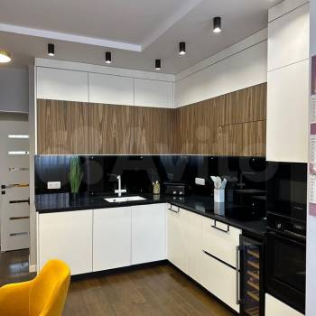 Продается 2-х комнатная квартира, 72 м²