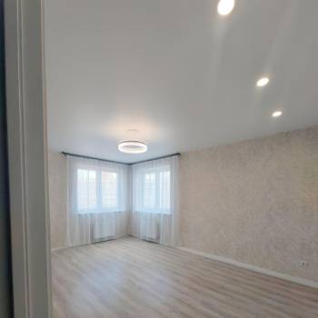 Продается 1-комнатная квартира, 48,5 м²