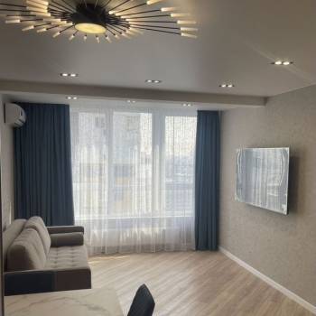 Продается 1-комнатная квартира, 62,3 м²